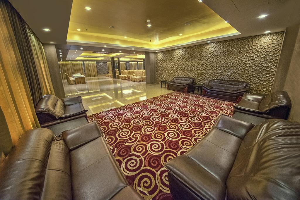 Hotel The Fern Residency Kalkuta Zewnętrze zdjęcie